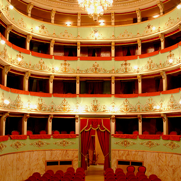 Image Teatro Serpente Aureo